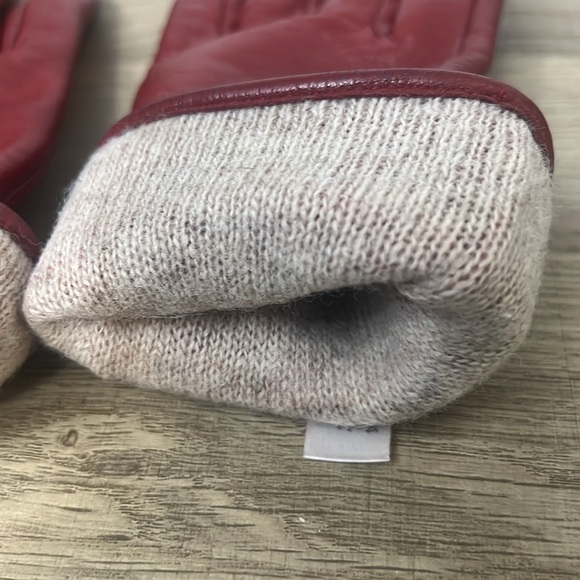 FEIQIAOSH WOMENS RED LEATHER GLOVES SZ Medium - Picture 15 of 16